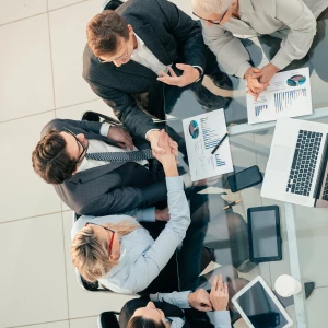 EPR Austria: jak działa Extended Producer Responsibility, kto podlega, jakie są koszty i obowiązki, terminy raportowania oraz najczęstsze błędy firm.